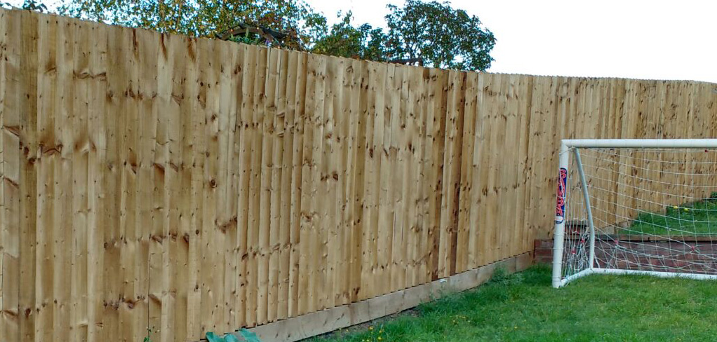 Closeboard fence
